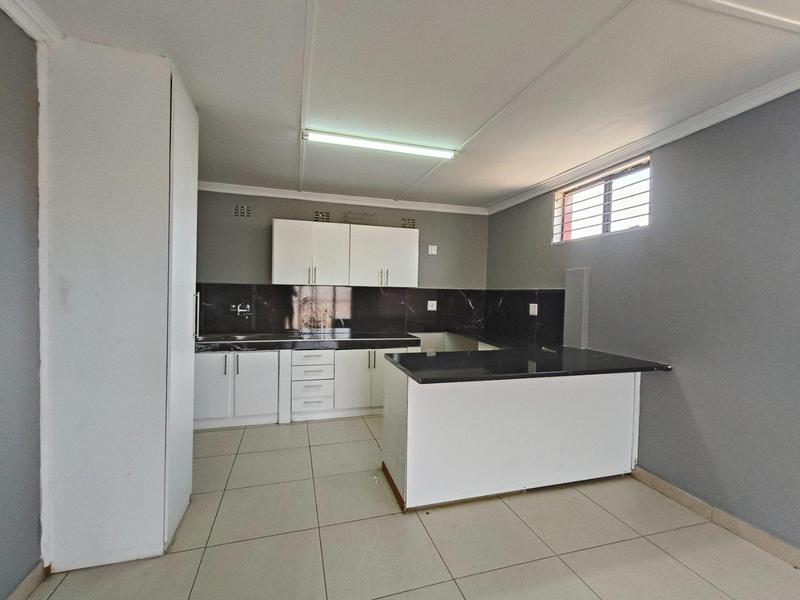 To Let Commercial Property for Rent in Mthata Eastern Cape